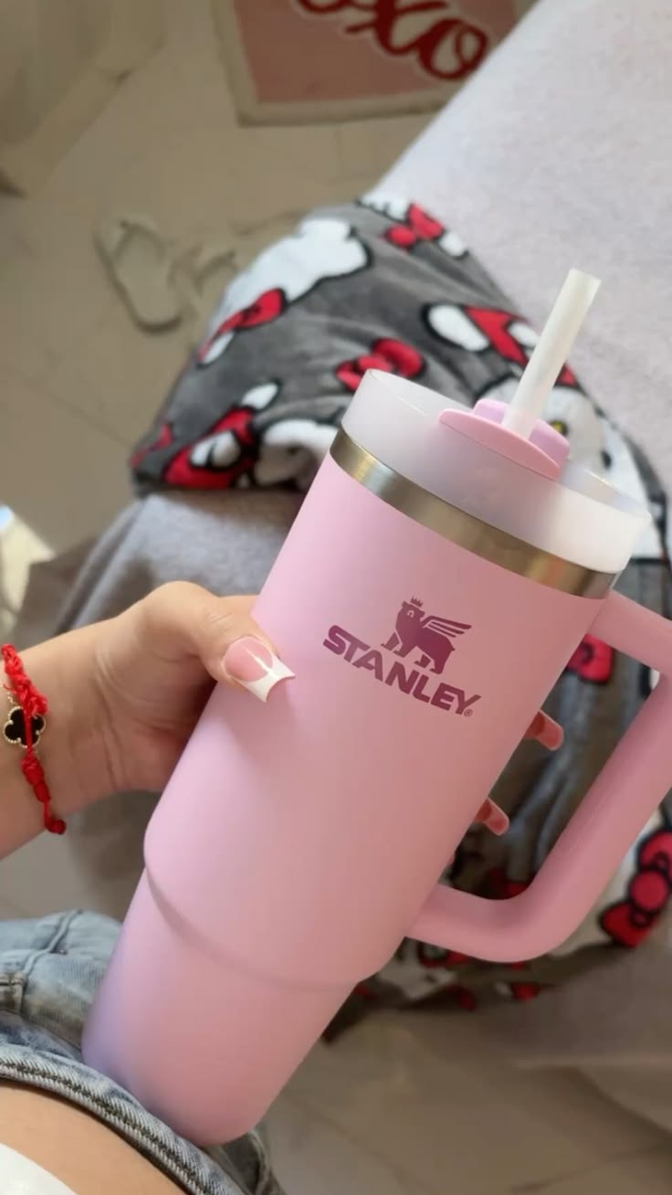 Gourde stanley rose - 𝑳𝒖𝒏𝒂𝒓𝒊𝒂 𝑩𝒍𝒐𝒐𝒎𝒔